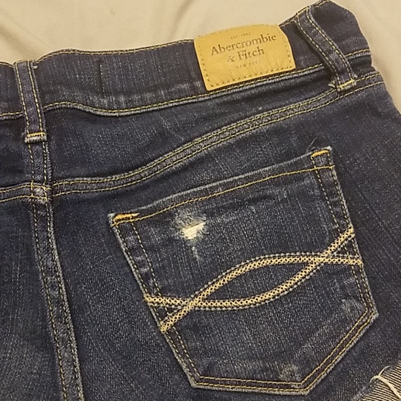 Ripped Jean Shorts - Picture 3 of 4